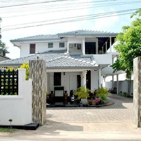 Asian Villa Negombo Dış mekan fotoğraf