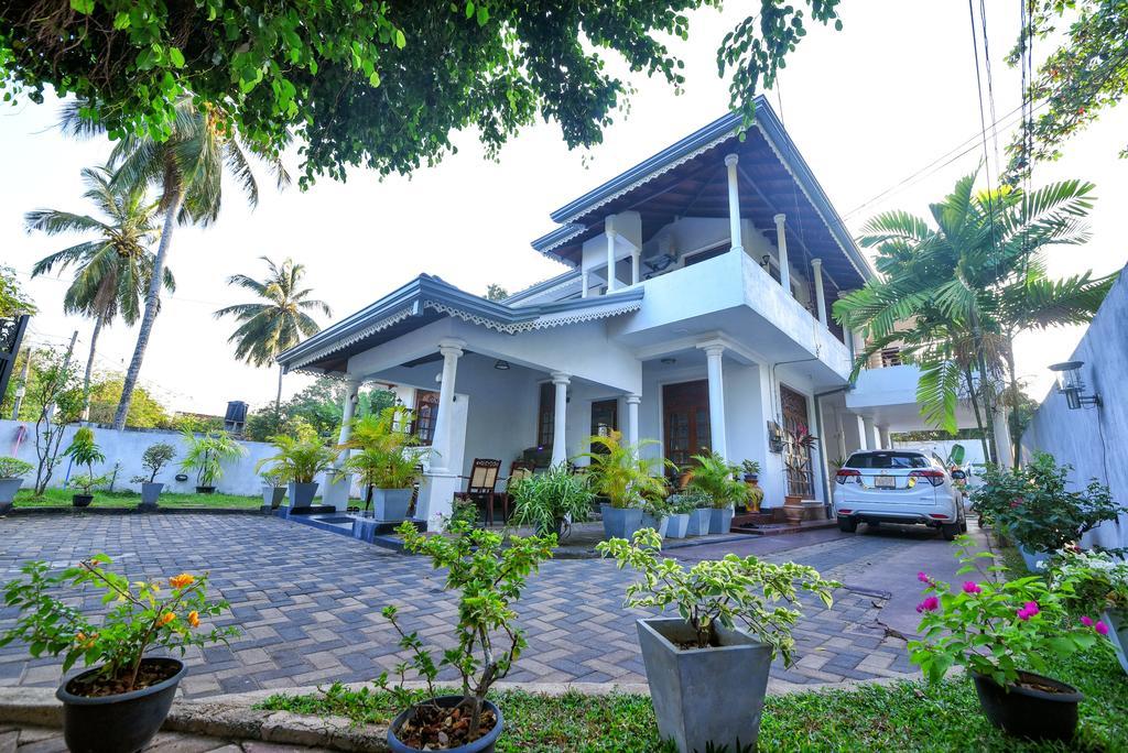 Asian Villa Negombo Dış mekan fotoğraf