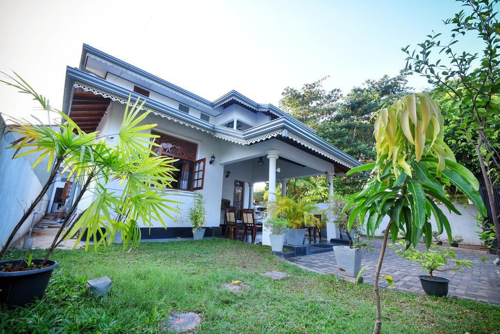 Asian Villa Negombo Dış mekan fotoğraf